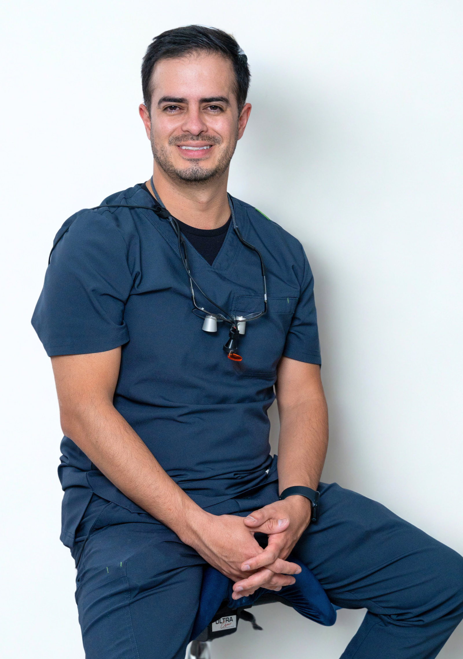 Dr. Edwin Ruales Carrera